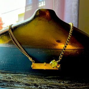 Yellow gold necklace